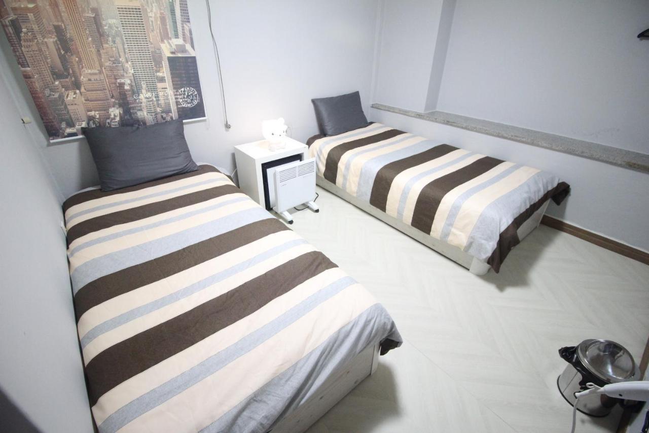 24Guesthouse Seomyeon Busan Extérieur photo