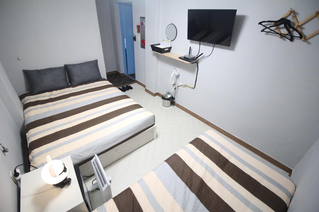 24Guesthouse Seomyeon Busan Extérieur photo